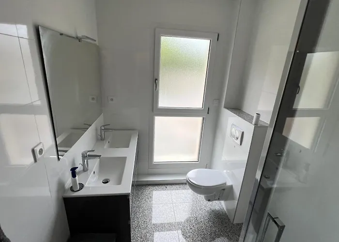 With Double Size Bed In Center *